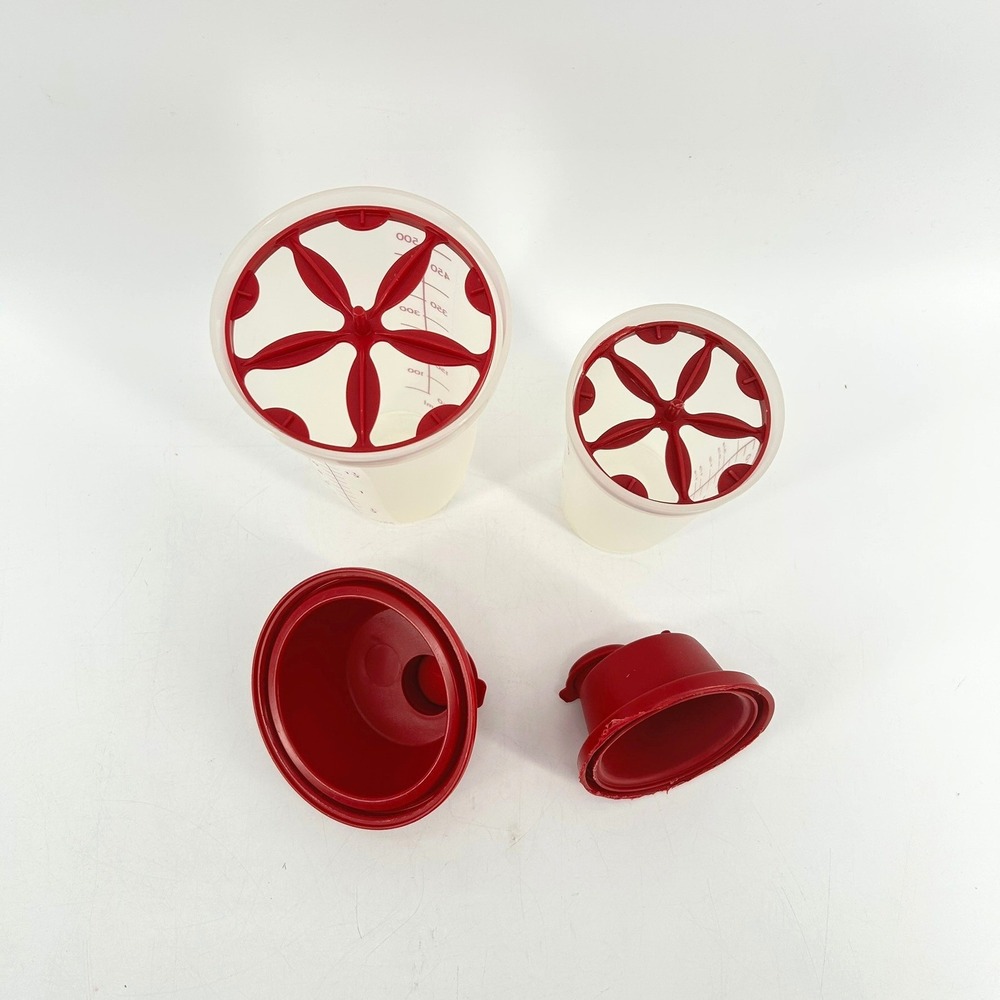 Tupperware Quick Shake Gravy Maker Shaker Bottle Set of 2 Red 16oz 10oz Vintage - Picture 4 of 5